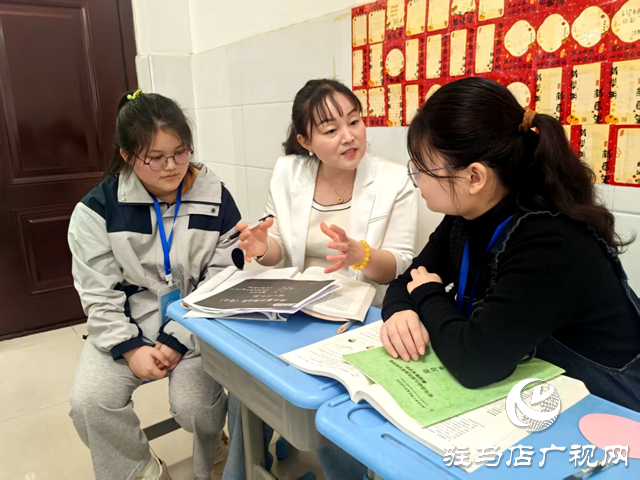 遇見新力量丨吳艷麗：三尺講臺(tái)映初心 平凡堅(jiān)守見精神