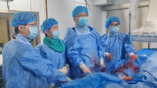 打破絕境！40歲男子突發(fā)致命肺栓塞，駐馬店市中心醫(yī)院介入團(tuán)隊(duì)緊急架起“生命之橋”