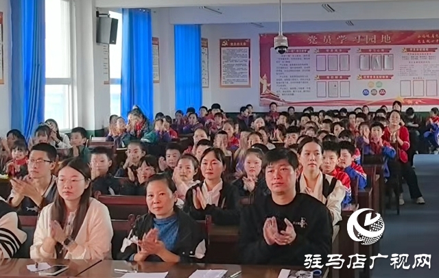  唱響紅歌迎國(guó)慶：西平縣出山小學(xué)的愛(ài)國(guó)獻(xiàn)禮