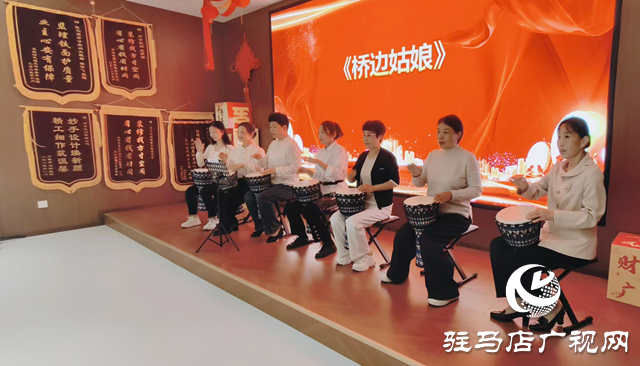 月滿(mǎn)中秋迎國(guó)慶！“心青年”藝術(shù)活動(dòng)中心文藝演出繪團(tuán)圓