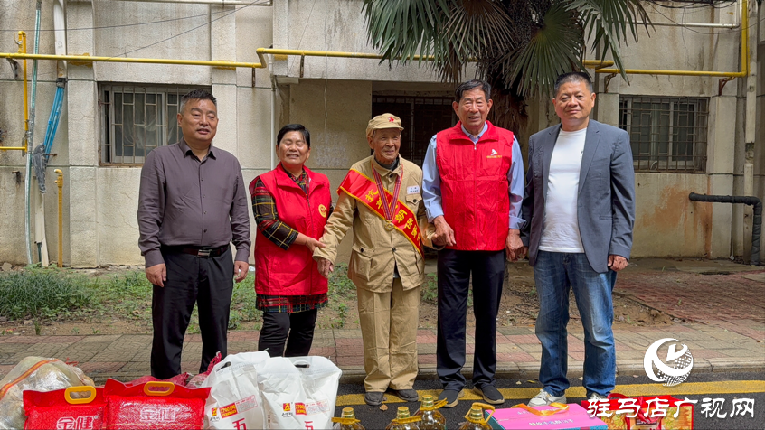 駐馬店愛(ài)心好人協(xié)會(huì)一行慰問(wèn)抗美援朝老兵 共話崢嶸憶初心