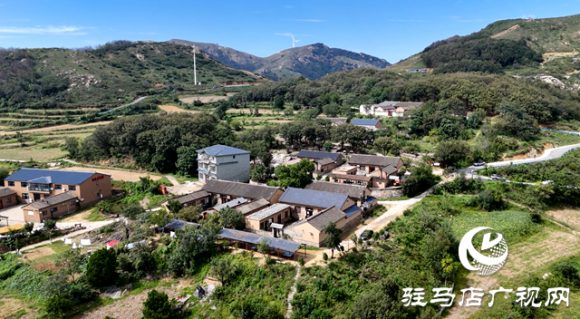 國(guó)慶黃金周黃石頭村鄉(xiāng)村旅游人氣旺 農(nóng)家樂民宿預(yù)訂火爆??