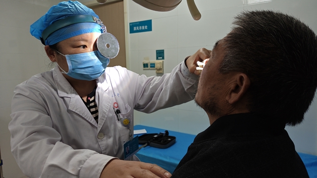 別再把過敏當(dāng)感冒！這份秋季鼻炎急救手冊請收好