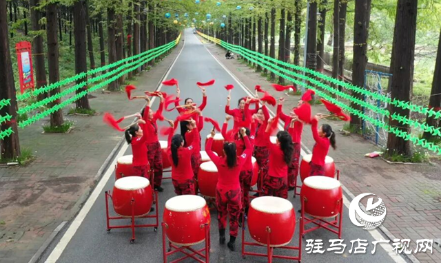 泌陽縣銅山湖景區(qū)國(guó)慶文藝活動(dòng)精彩紛呈 