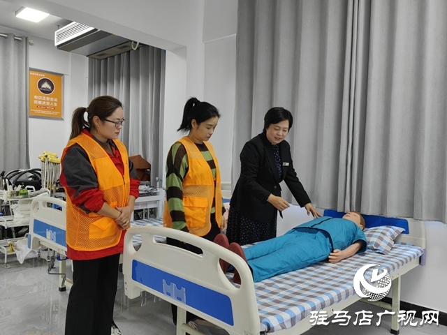 【巾幗英?！刻熘?ldquo;雪絨花”：綻放巾幗力量 編織致富夢想