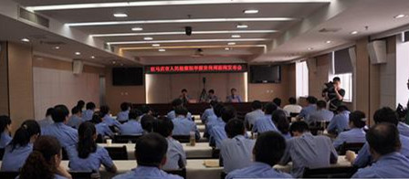 6月25日，全市檢察長集中接待群眾舉報